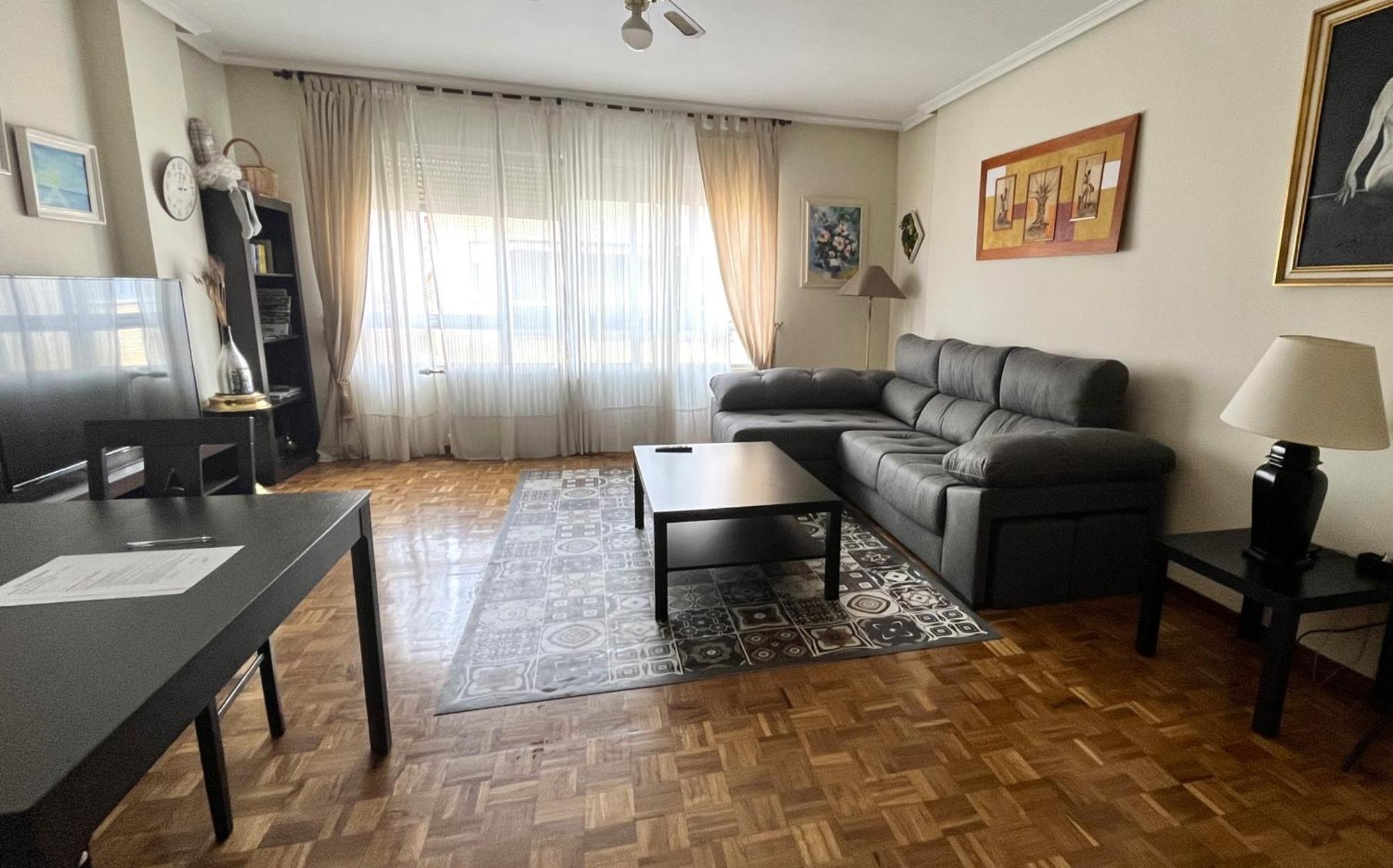 En Palencia Capital Centrico Con Garaje Roberto Apartment Exterior photo
